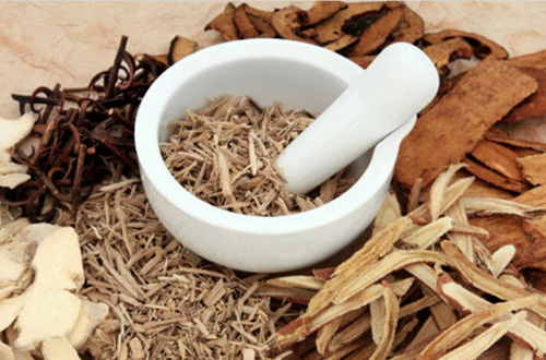 8 loại bệnh khám Đông y tốt hơn Tây y